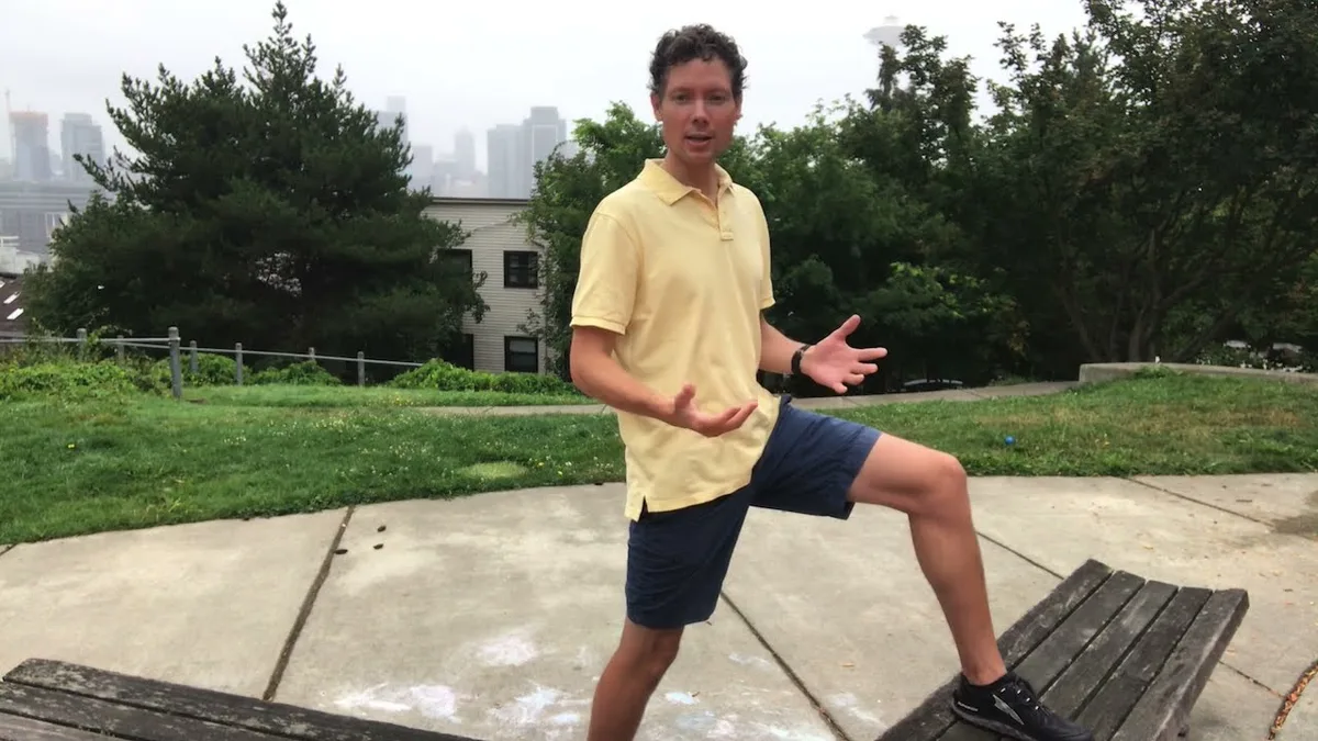 Video thumbnail: Get Rid of Low Back Pain While Walking with A Simple Hip Stretch