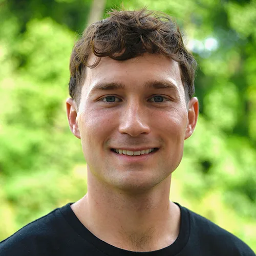 Portrait of Dr. Ethan Thompson, Doctor of Physical Therapy